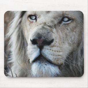 Löwe hört zu meinem Herzschlag Afrika Mousepad