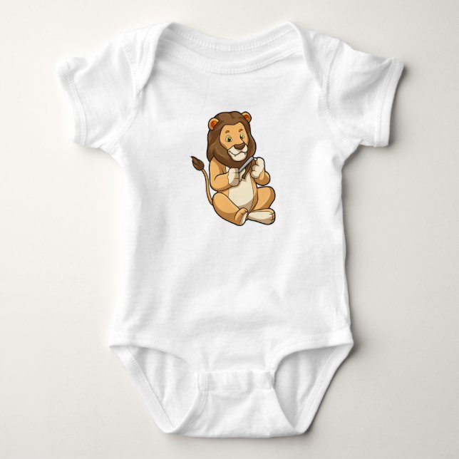 Löwe mit Nagelpfeilen Baby Strampler (Vorderseite)