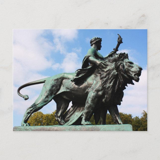 Löwen- und Menschenstatue Postkarte (Vorderseite)