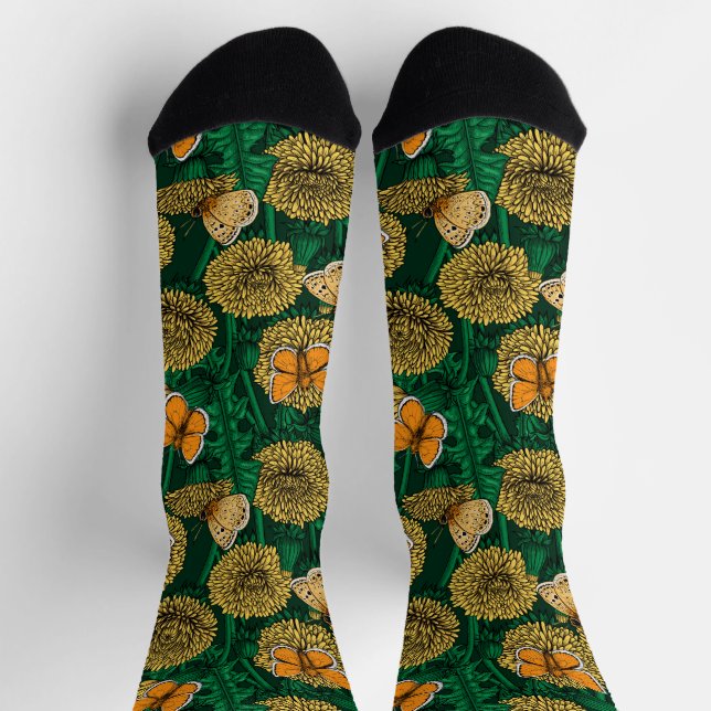 Löwenwiese auf dunkelgrün socken (Oben)