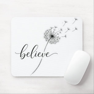 Löwenzahnkeimlinge mit dem Text 'Glaube' Mousepad