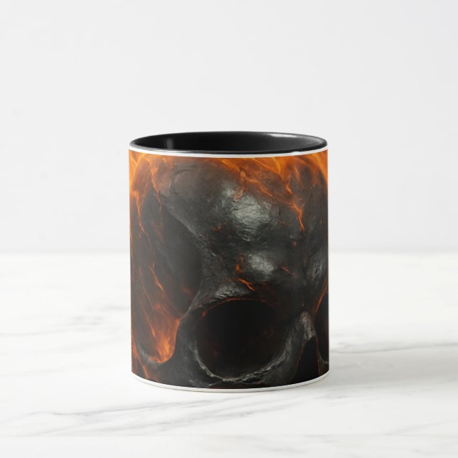 Loyalty Taste Better” – Flaming Skull Tribal Mug Tasse (Zentrum)