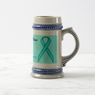 Lt Blau/Teal Stnd Ribbon Tmpl von Kenneth Yoncich Bierglas