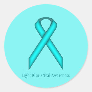Lt Blue/Aquamarin Standard Ribbon von K Yoncich Runder Aufkleber