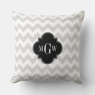 Lt Gray WhZickzack Black Quatrefolie 3 Monogramm Kissen