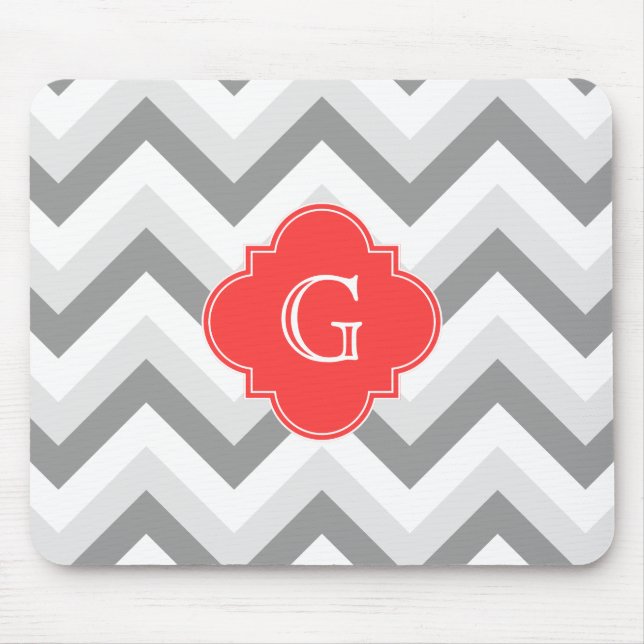 Lt Two Grey WhZickzack SQ Coral Red Name Monogram Mousepad (Vorne)