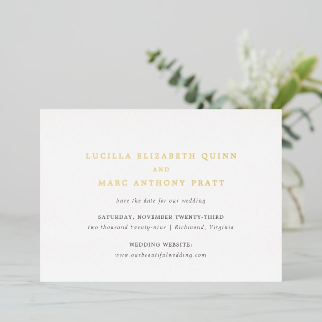 Lucilla Elegant Moderne Hochzeit retten Folieneinladung (Stehend vorne)