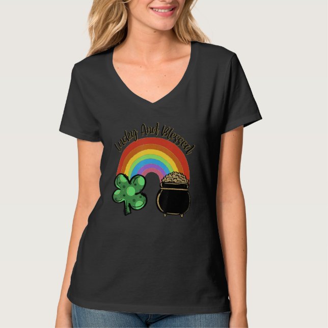 Lucky And Blessed Rainbow Saint Patrick's Day Sham T-Shirt (Vorderseite)