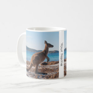 Lucky Bay Kangaroo am Strand, Australien Kaffeetasse