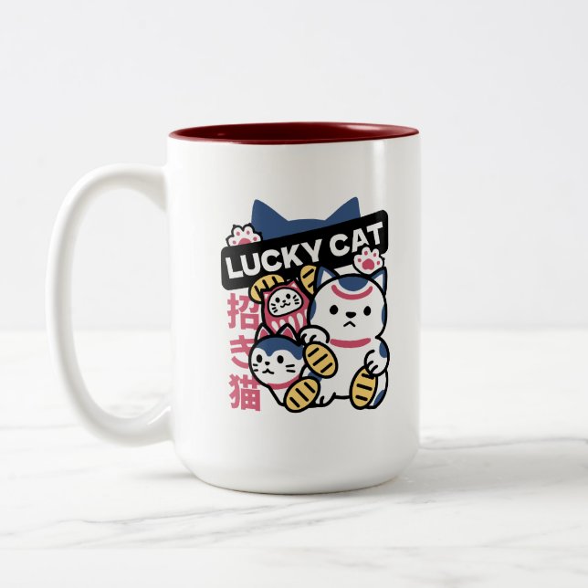Lucky Cat Maneki Neko – Japanese Fortune Cat  Zweifarbige Tasse (Links)