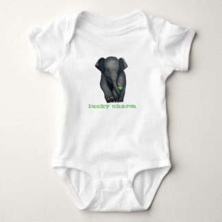 Lucky charm baby strampler