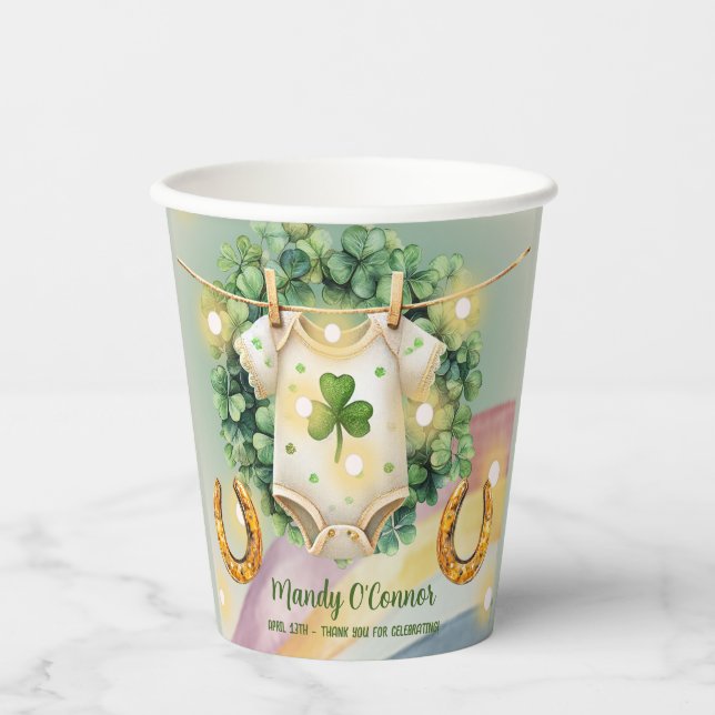 Lucky Charm Kleeblatt und Rainbow Baby Dusche Pappbecher (Vorderseite)