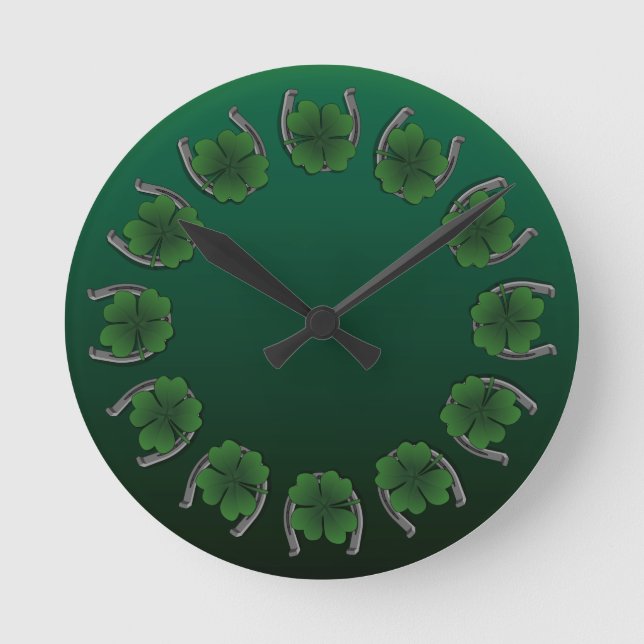 Lucky Clock St. Patrick's Lucky Charm Wall Clock Runde Wanduhr (Vorderseite)