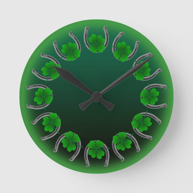 Lucky Clock St. Patrick's Lucky Charm Wall Clock Runde Wanduhr (Vorderseite)