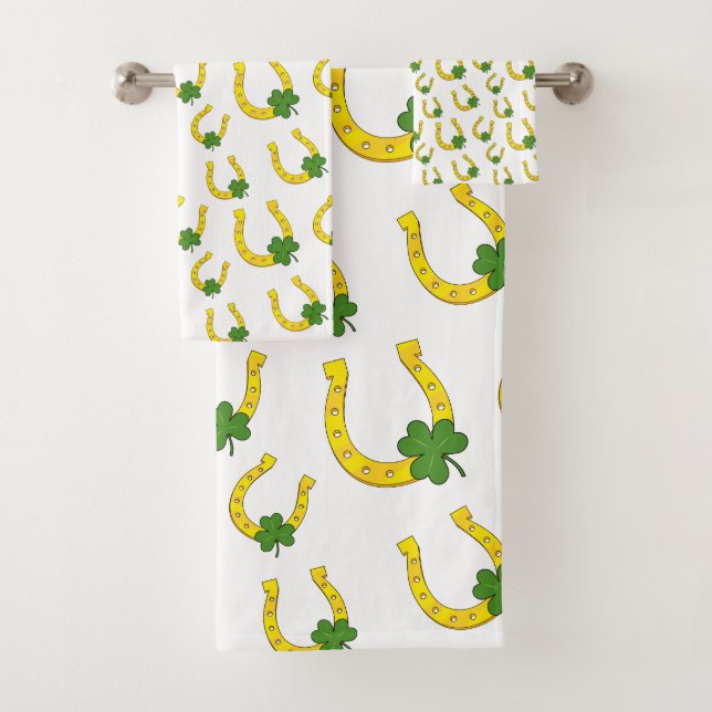 Lucky Golden Horseshoe mit Kleeblatt auf Weiß Badhandtuch Set (Insitu)
