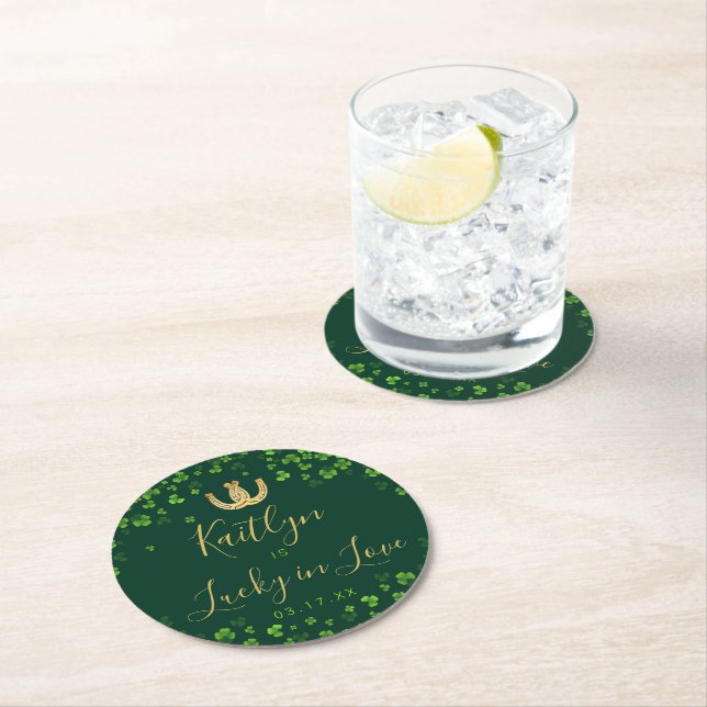 Lucky In Love St. Patrick's Day Bridal Shower Runder Pappuntersetzer (Vor Ort)