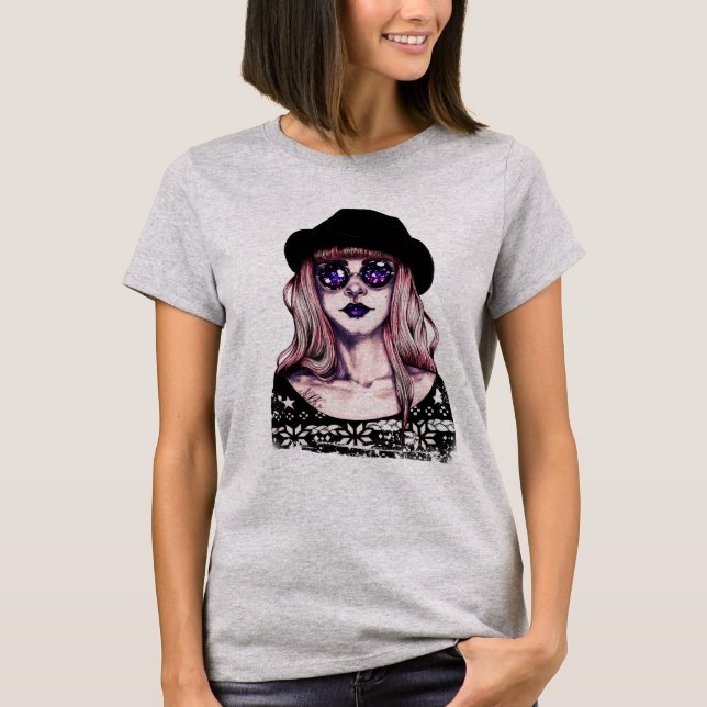 Lucy im Himmel mit Diamanten T-Shirt (Vorderseite)