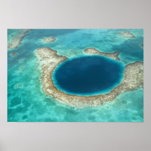 Luftansicht von Blue Hole, Segelboot verankert Poster