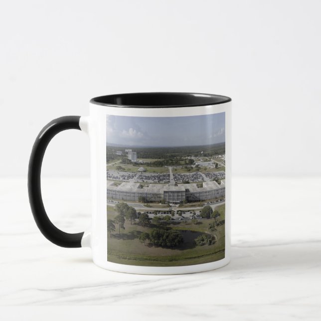 Luftaufnahme des Kennedy Space Center Tasse (Links)