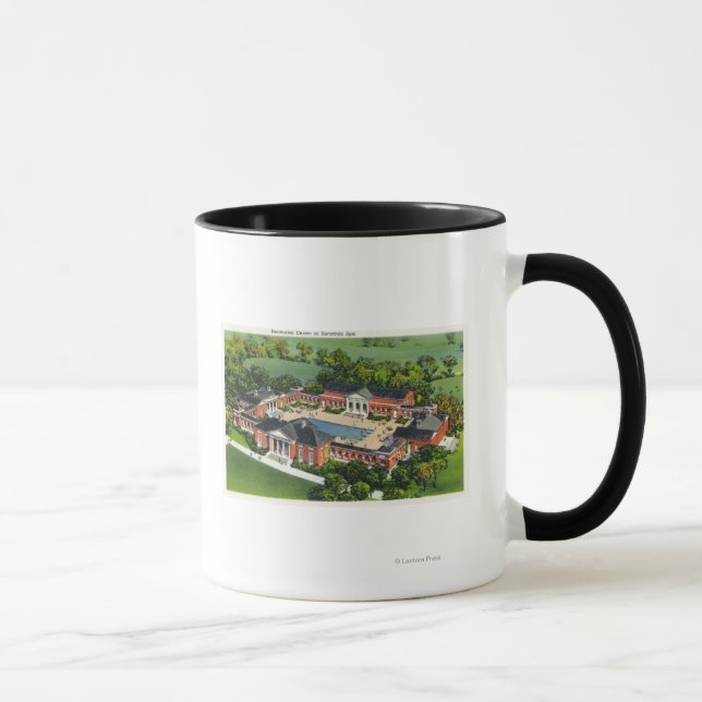 Luftaufnahme des Wellness-Center-Erholungszentrums Tasse (Rechts)