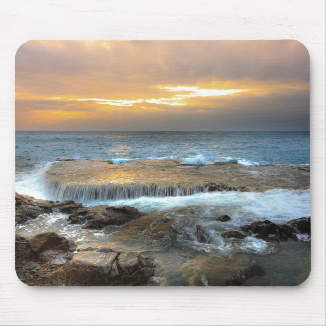 Luftaufnahme Fotografie von Rocky Shore Mousepad (Vorne)
