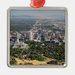 Luftaufnahme von im Stadtzentrum gelegenem Salt Silbernes Ornament