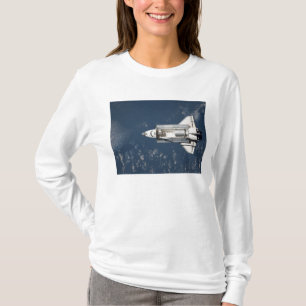 Luftaufnahme von Raumfähre-Entdeckung 3 T-Shirt