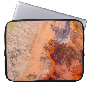 Luftaufnahmen der Berge am Morgen Laptopschutzhülle