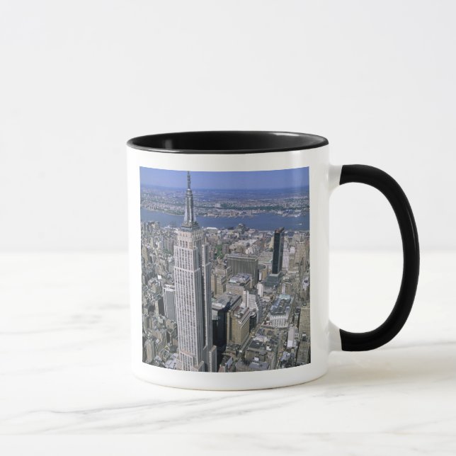 Luftbild des Empire State Gebäude und Tasse (Rechts)