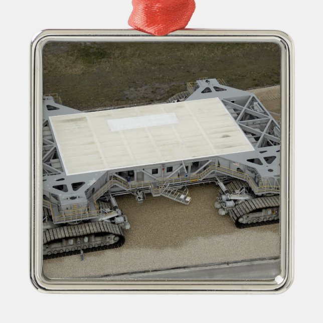 Luftbild des Raupentransporters Ornament Aus Metall (Vorne)