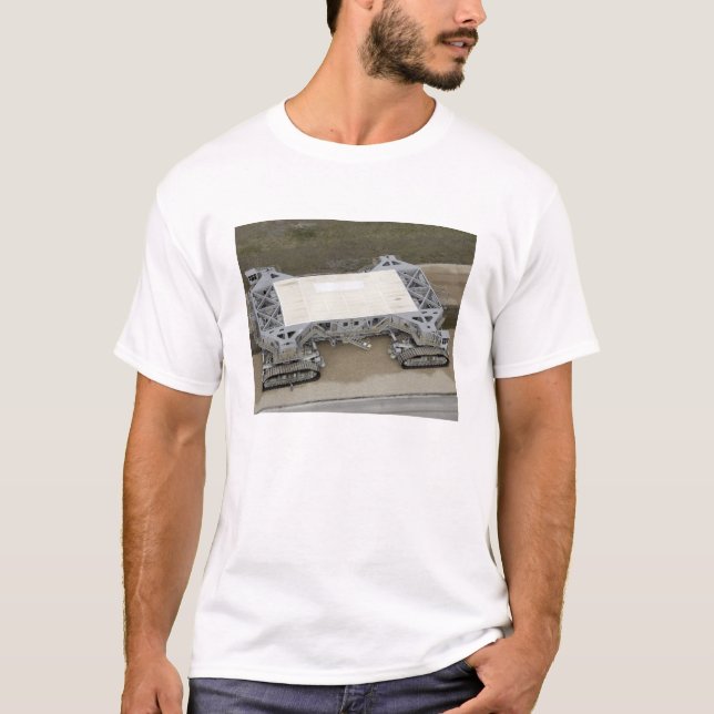 Luftbild des Raupentransporters T-Shirt (Vorderseite)