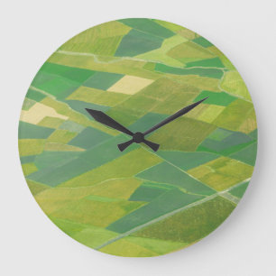 Luftbild von landwirtschaftlich genutzten Flächen Große Wanduhr
