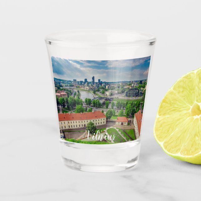 Luftbild von Vilnius, Litauen Schnapsglas (Vorderseite)