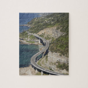 Luftsicht auf Sea Cliff Bridge in der Nähe von Wo