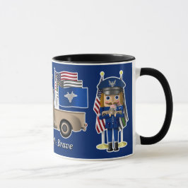 Luftwaffenernährstoff mit wenig Militärfahrzeug Tasse