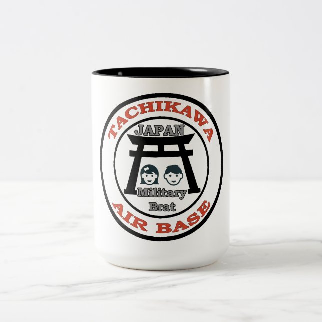 Luftwaffenstützpunkt Tachikawa Japan Militärrat Zweifarbige Tasse (Mittel)