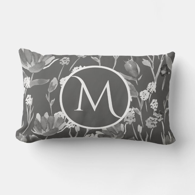 Lumbar Monogram Initial Romantic Gray Floral Lendenkissen (Vorderseite)