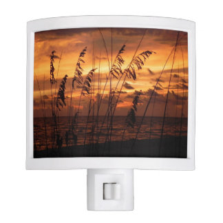 Lumière de nuit de ciel de coucher du soleil