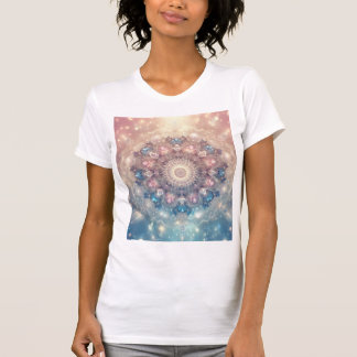 Luminary Crystal Mandala — Opaleszente Göttin T-Shirt