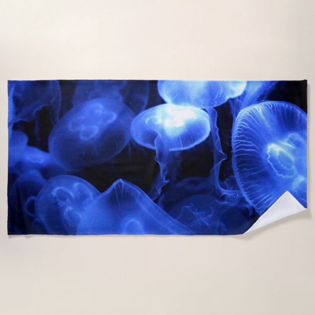 Luminous Jellyfish Strandtuch (Vorderseite)