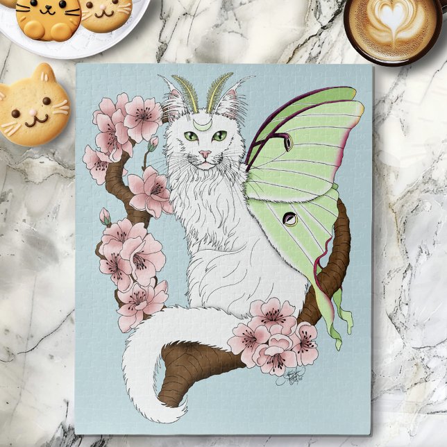 Luna Moth Moon White Cat Green (Von Creator hochgeladen)