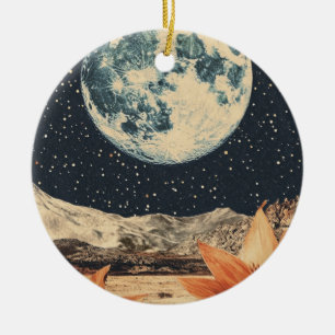 Lunar Bloom Over Sandy Peaks Keramik Ornament