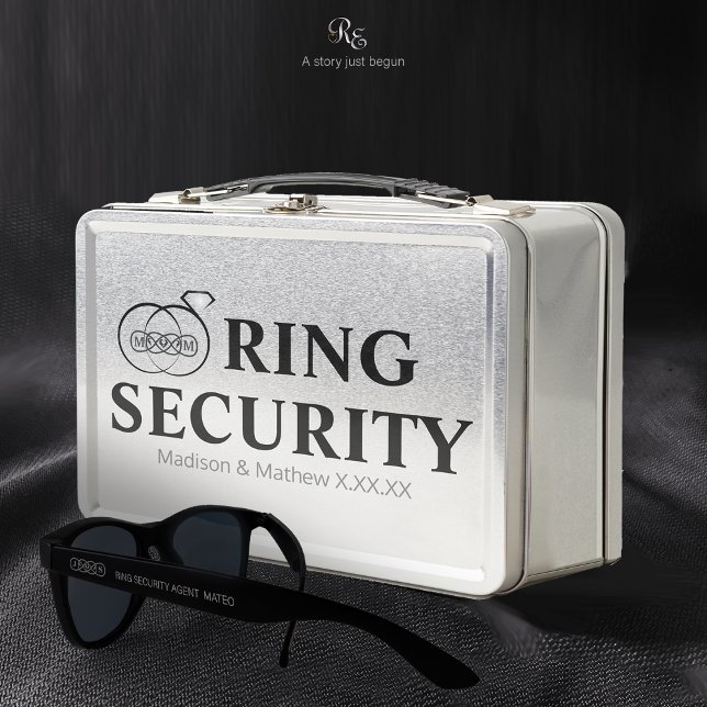 Lunch Box Boîte de sécurité du porteur de bague (Every top agent needs the right gear! This security case pairs with signature monogram sunglasses.)