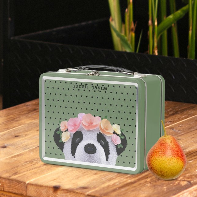 Lunch Box Cute Panda Ours Nom personnalisé Boîte à lunch en  (A cute panda bear with flowers in her hair. Just add your name to this retro metal lunch box)