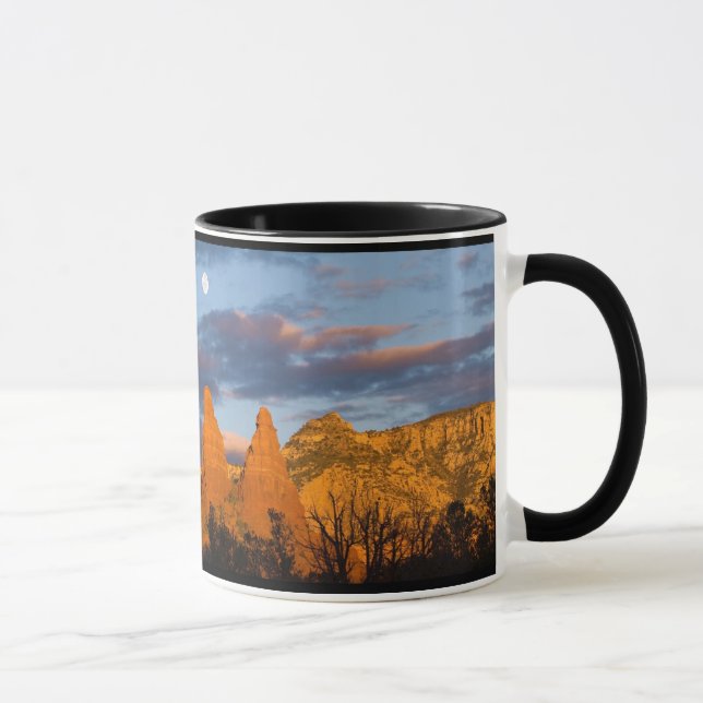 Lune au-dessus de tasse de cadeau de Sedona (Droite)