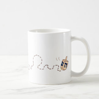 Lupine, welche die Dreidel Tasse jagt