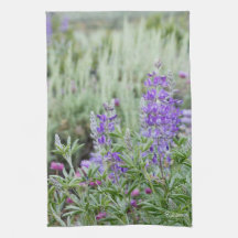 Lupine-Wildblumen-Tee-Tuch