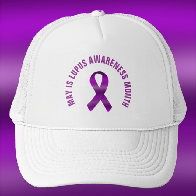 Lupus-Sensibilisierungsmonat / Lila, benutzerdefin Truckerkappe (May is lupus awareness month, unique purple gradient Lupus awareness ribbon on white hat
)