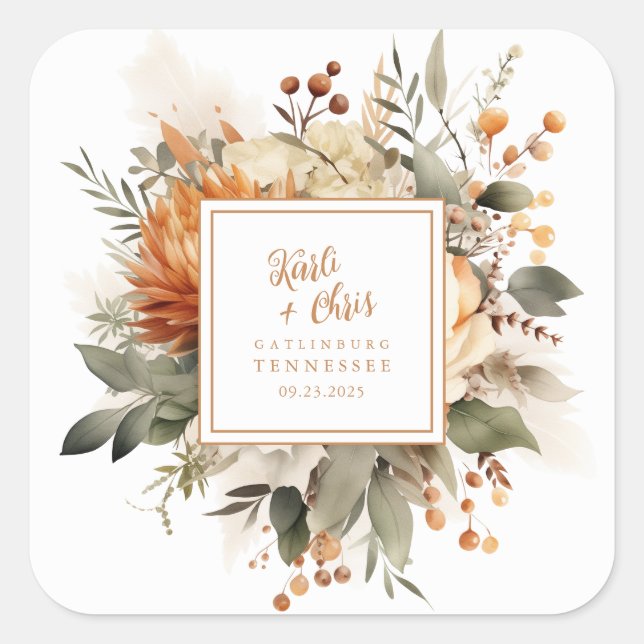Lush Burnt Orange Fall Floral & Greenery Quadratischer Aufkleber (Vorderseite)