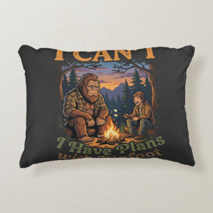 Lustig Ich habe Pläne mit Bigfoot Camping & Wander Dekokissen